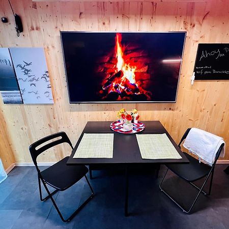 Tiny House Baraczek Brno-Jundrov, Ulice Veslarska Lägenhet Exteriör bild