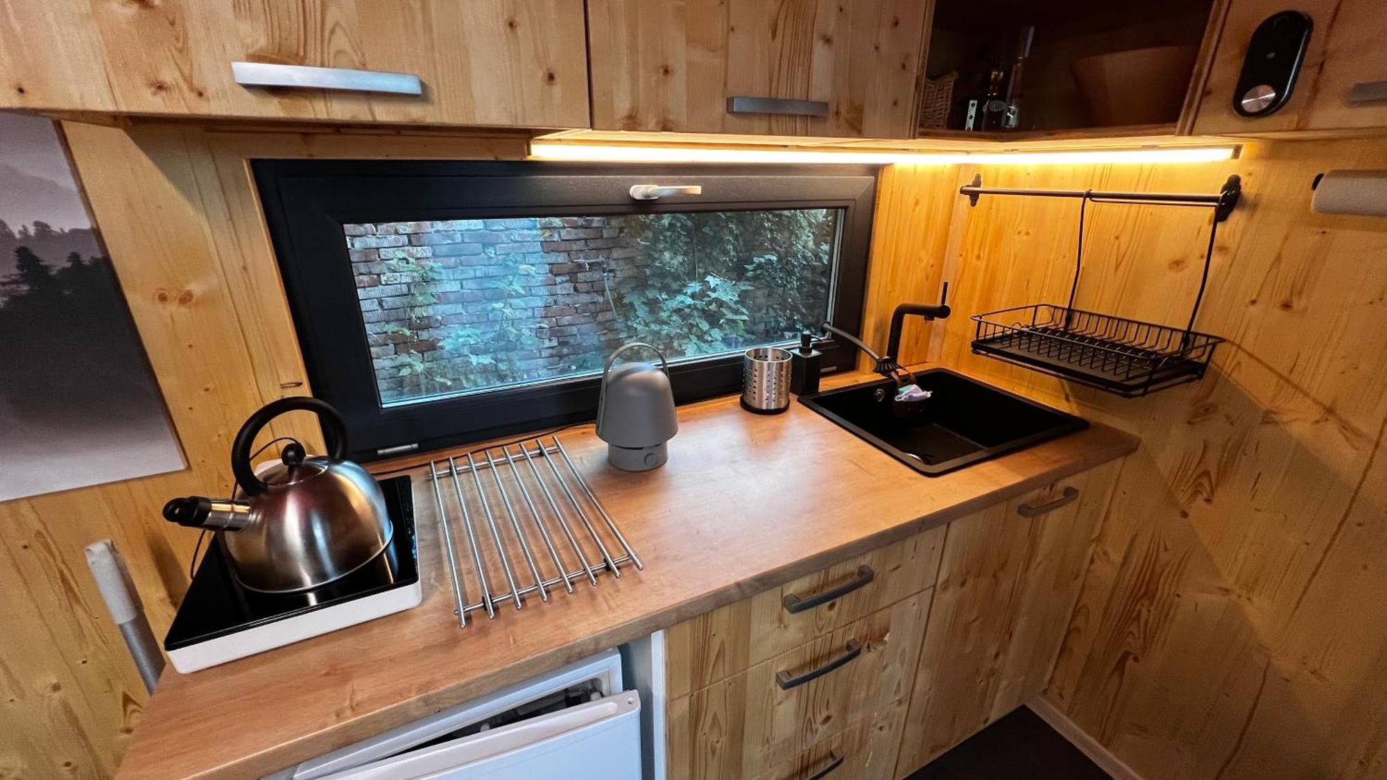 Tiny House Baraczek Brno-Jundrov, Ulice Veslarska Lägenhet Exteriör bild